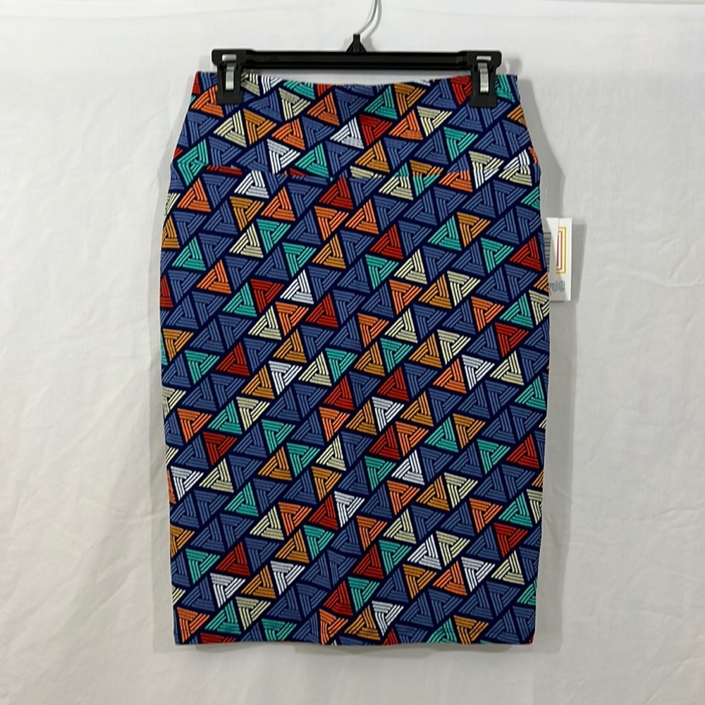 Brand new LulaRoe Cassie skirt size S